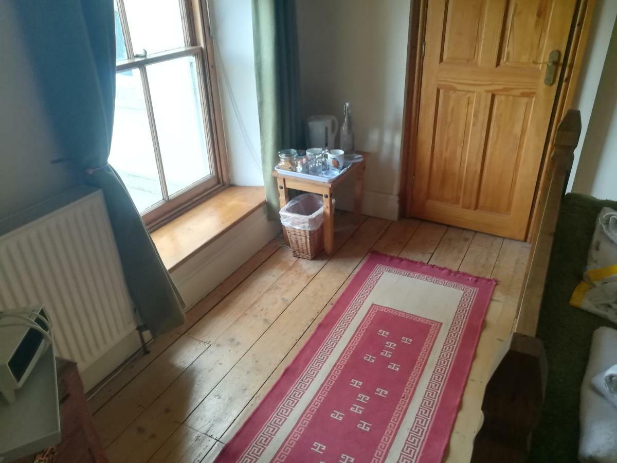 LlanybytherY Garreg Wen住宿加早餐旅馆 外观 照片