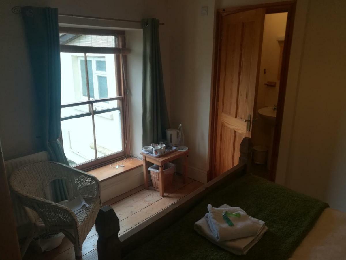 LlanybytherY Garreg Wen住宿加早餐旅馆 外观 照片
